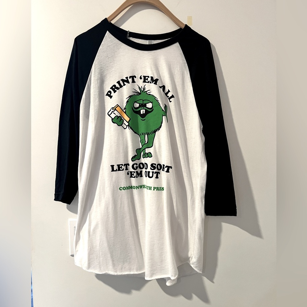 Commonwealth Press Men's Baseball Long Sleeve T-Shirt Sz. M *EUC* MSRP: $30